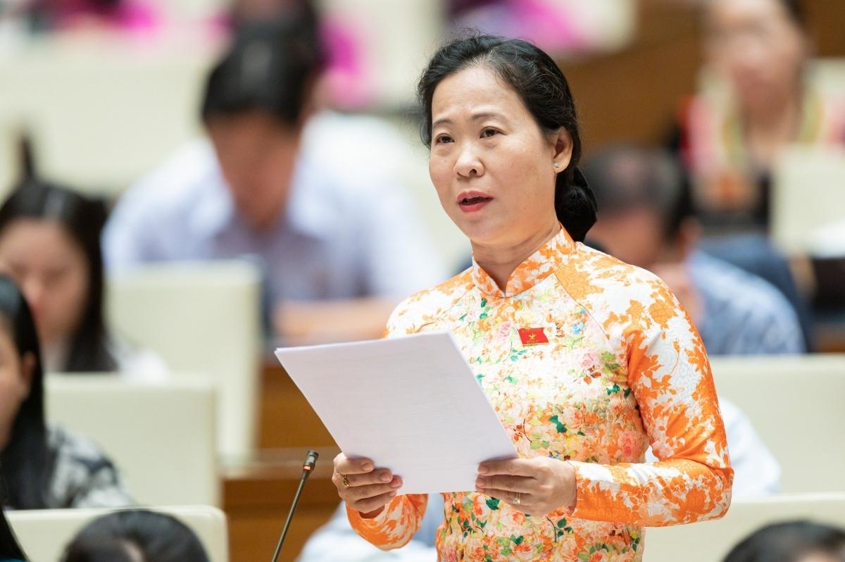 dai-bieu-quoc-hoi-van-lung-tung-trong-xu-ly-tinh-huong-va-dieu-hanh-xang-dau-20221027144628-868.jpg