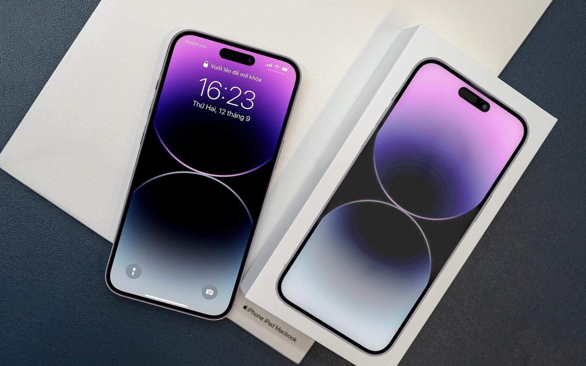 nhung-smartphone-len-ke-o-thi-truong-viet-nam-trong-thang-10-20221004214554-571.jpg
