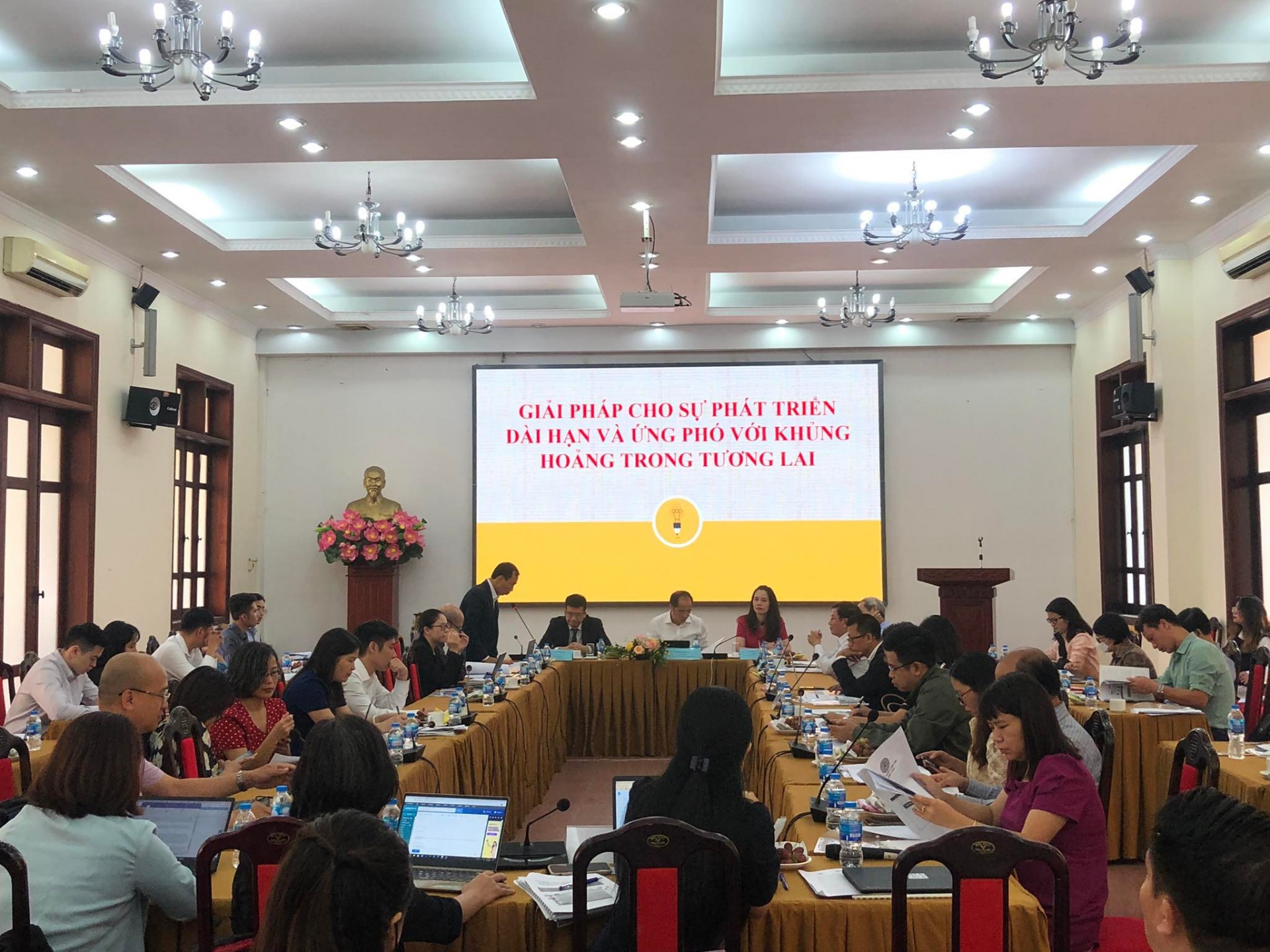 nang-cao-kha-nang-thich-ung-cua-doanh-nghiep-truoc-khung-hoang-20221109172204.jpg?rt=20221109172211