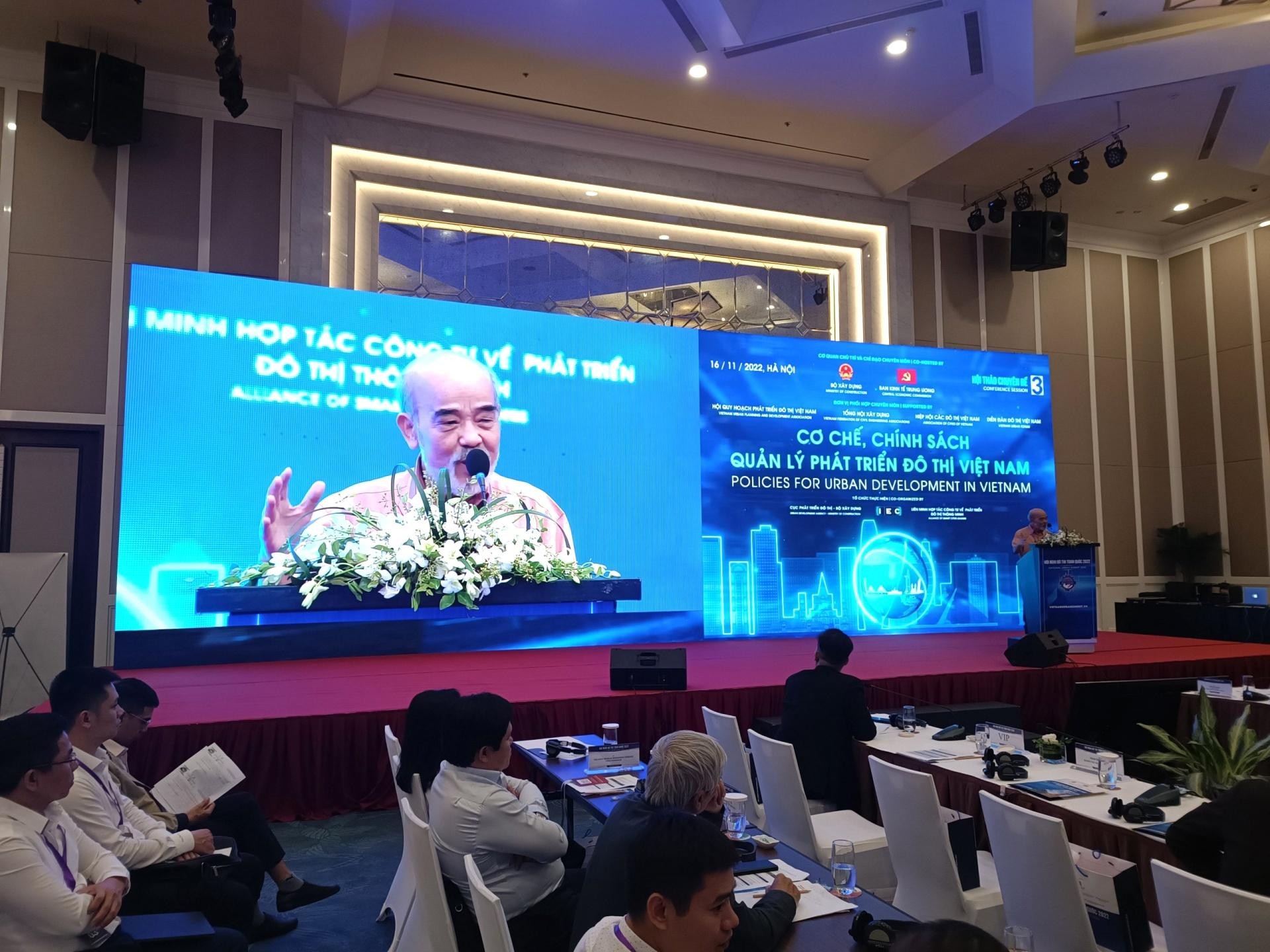 phat-trien-do-thi-o-viet-nam-con-nhieu-han-che-mang-tinh-chu-quan-20221116204520-5622.jpg