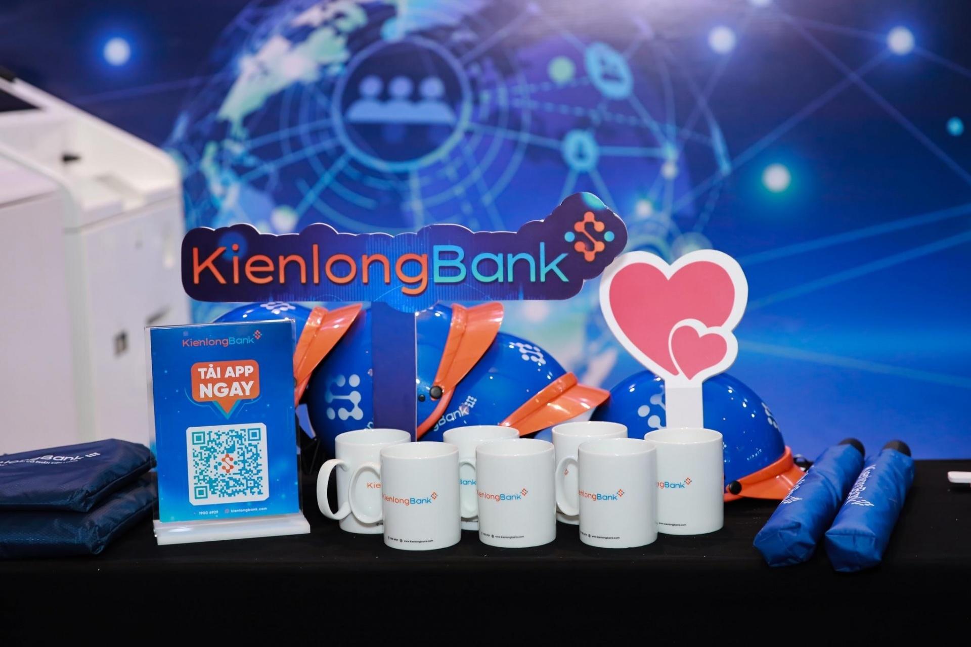 bung-no-uu-dai-len-toi-30-ty-dong-cung-lai-suat-hap-dan-96-tai-kienlongbank-20221125101415-4773.jpg