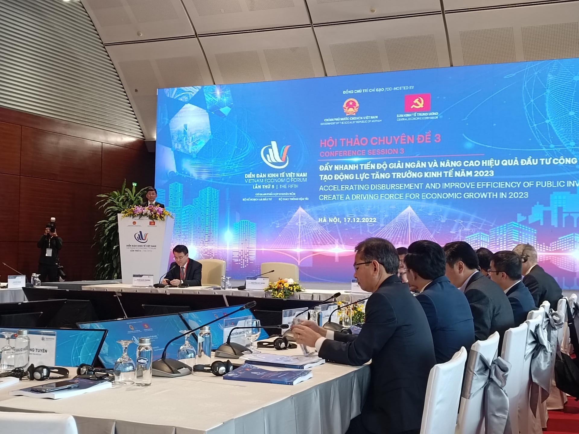 nhieu-thach-thuc-khi-tong-von-dau-tu-cong-nam-2023-tang-cao-ky-luc-20221217153252-1362.jpg