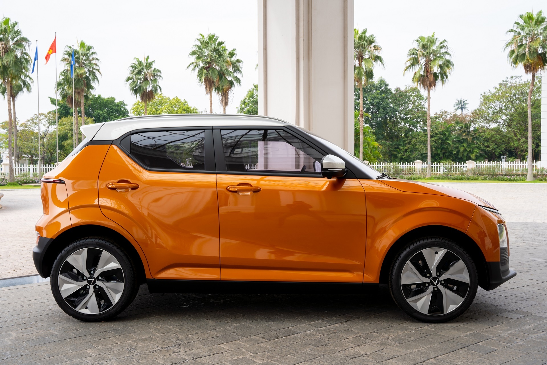 vf5-side20221203182318.jpg?rt=20221203182417