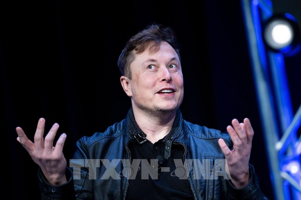 092206-ty-phu-e-musk-de-nghi-mua-dut-twitter-1737.jpg