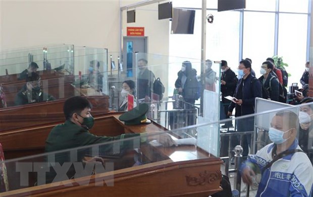 ttxvn-cua-khau-huu-nghi-2-4976.jpg