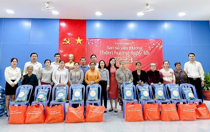 kienlongbank-tiep-tuc-hanh-trinh-san-se-yeu-thuong-them-huong-ngay-tet-nam-thu-10-20230112115849-4379.jpg