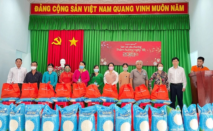 kienlongbank-tiep-tuc-hanh-trinh-san-se-yeu-thuong-them-huong-ngay-tet-nam-thu-10-20230112115858-6847.jpg