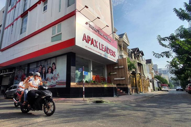 Cổ phiếu Apax Holdings của Shark Thủy bị hủy niêm yết bắt buộc trên HOSE