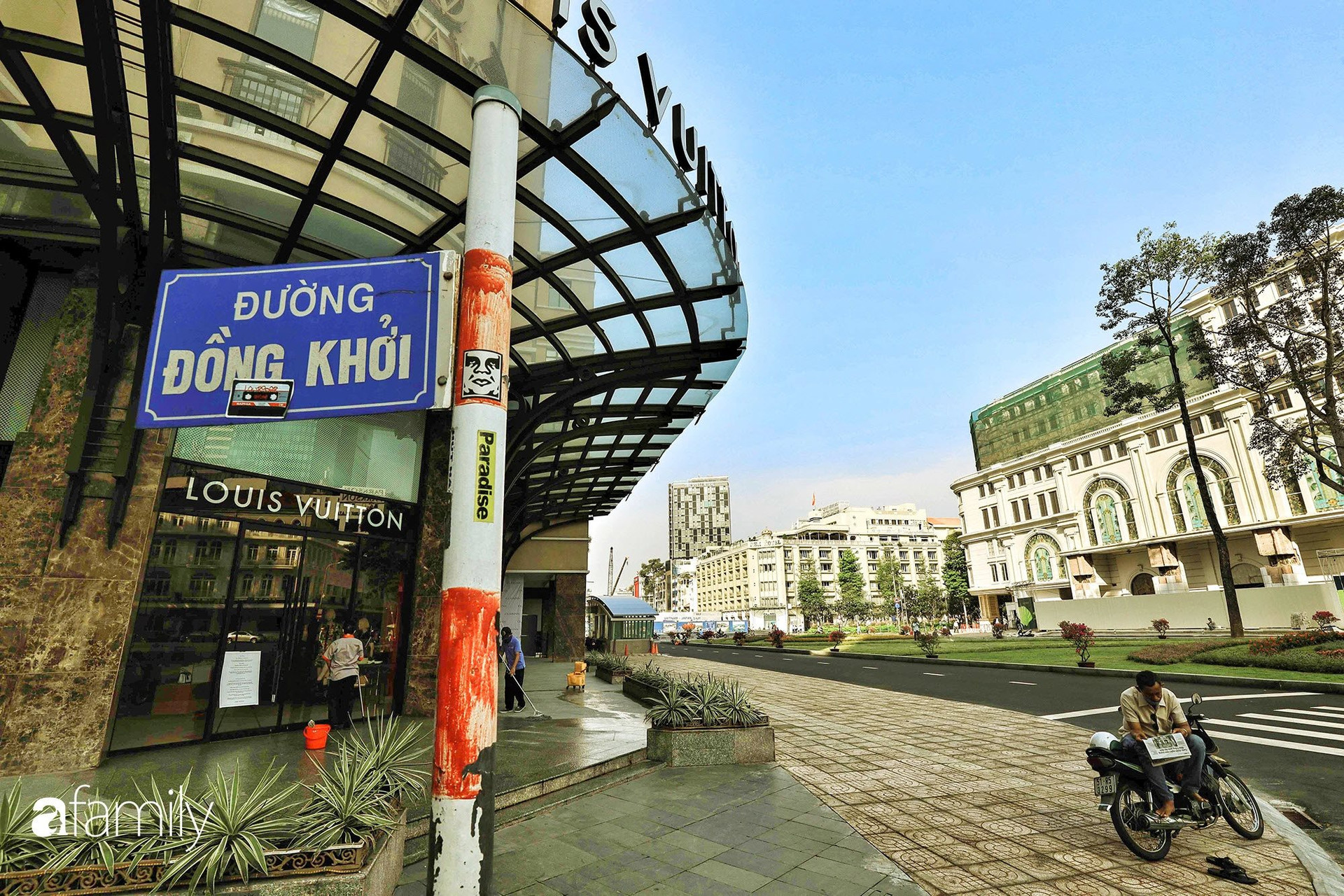 Lộ diện loạt bất động sản đắc địa về tay Vạn Thịnh Phát tại con đường có giá thuê đắt đỏ hàng đầu thế giới