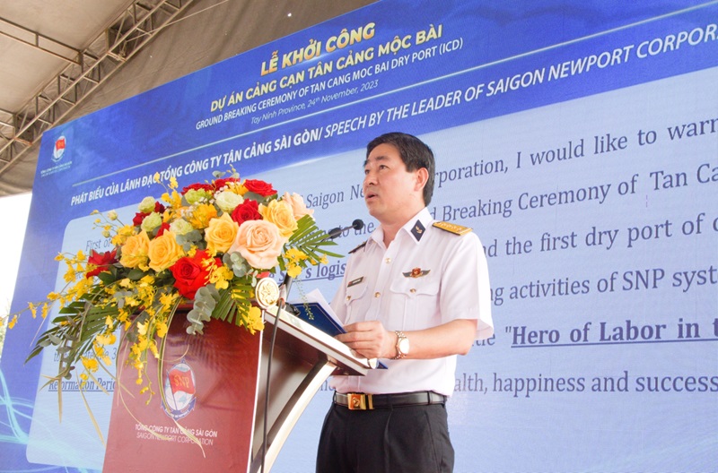 1-ong-ngo-minh-thuan-tong-giam-doc-tct-tan-cang-sai-gon-phat-bieu-khai-mac-buoi-le-4972.jpg