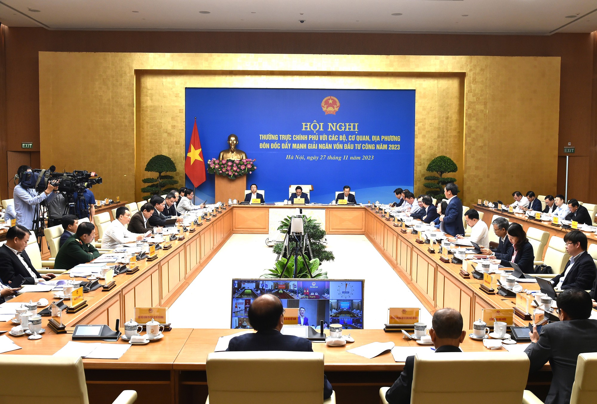 Hội nghị Thường trực Chính phủ với các bộ, cơ quan, địa phương đôn đốc đẩy mạnh giải ngân vốn đầu tư công năm 2023 - Ảnh VGP