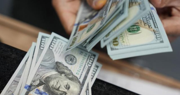 Giao dịch bán khống đồng USD gia tăng sau cú "quay xe" của FED