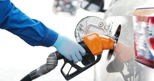 Giá xăng giảm nhẹ trong kỳ điều chỉnh cuối cùng của năm 2023