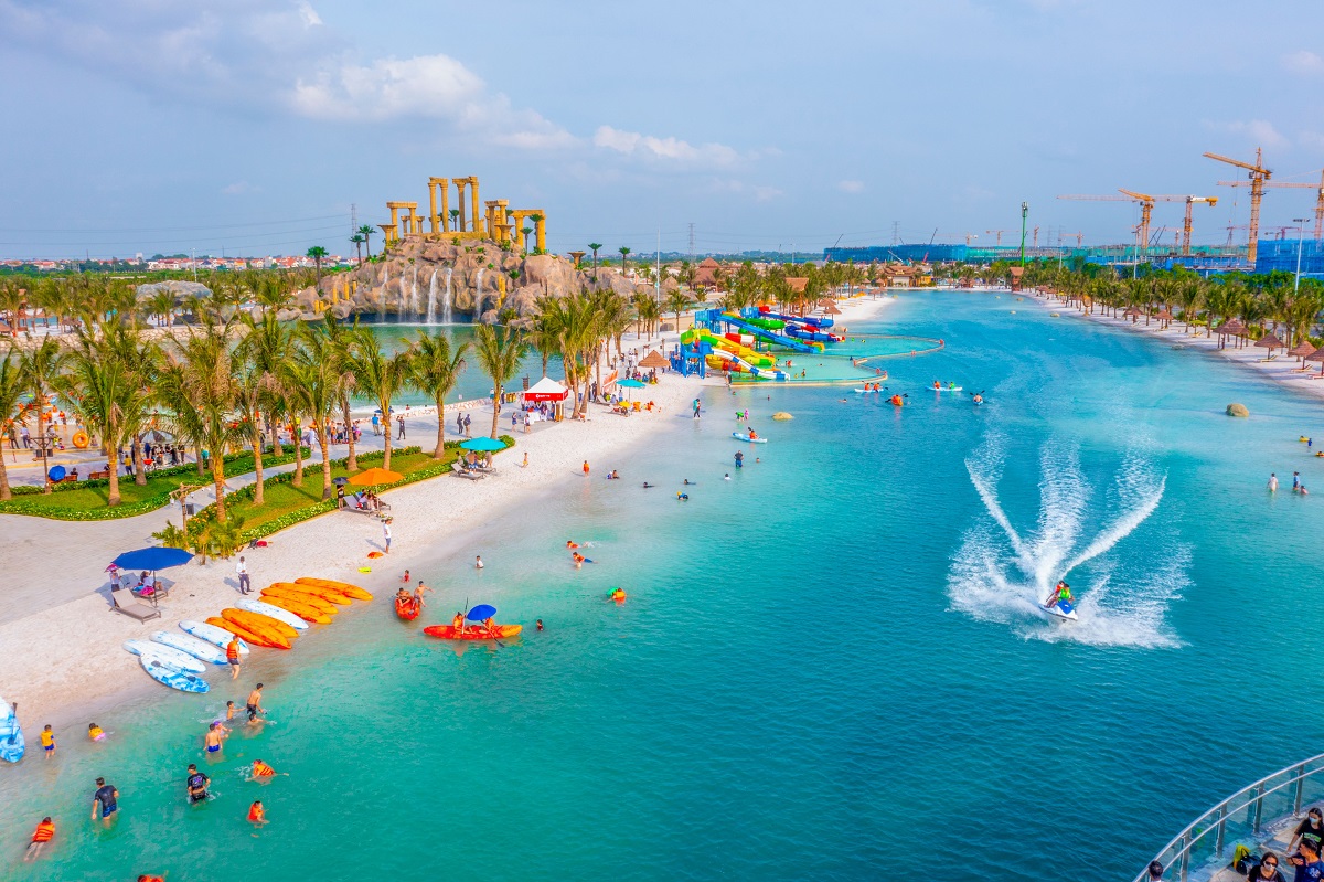 Cư dân Vinhomes Ocean Park 2 được tận hưởng cuộc sống nghỉ dưỡng đẳng cấp với tổ hợp công viên biển tạo sóng nhân tạo lớn nhất thế giới Royal Wave Park