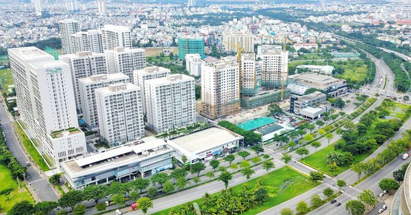 TS. Cấn Văn Lực: Chủ đầu tư nên chiết khấu 30 - 40% bởi giá bất động sản thời gian qua tương đối cao