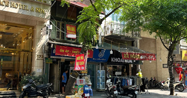 Kỳ lạ nhà đất trăm tỷ bất ngờ được rao bán rầm rộ giữa lúc thị trường bất động sản trầm lắng