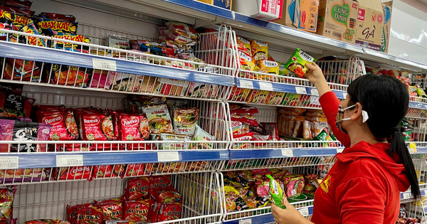 Người tiêu dùng Việt Nam lạc quan hàng đầu thế giới về tăng trưởng kinh tế nhưng lựa chọn hàng hóa khắt khe hơn