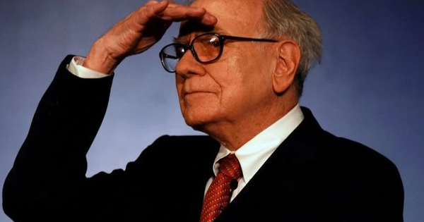 Warren Buffett bị yêu cầu từ chức: Chuyện gì đây?