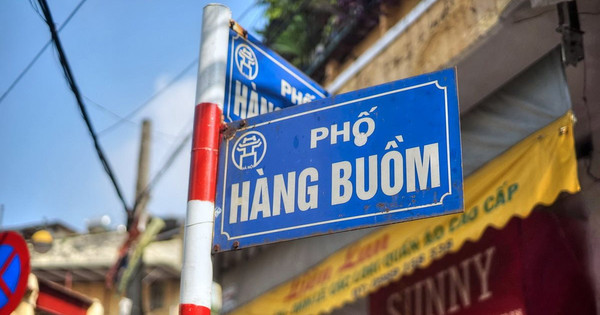 Ngân hàng đại hạ giá bất động sản phố cổ