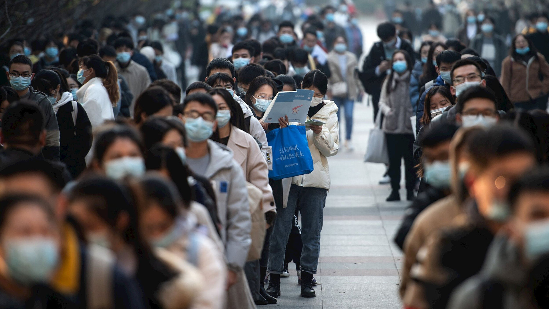 oochina-civilservice-1-9138-videosixteenbynine3000-3772.jpg