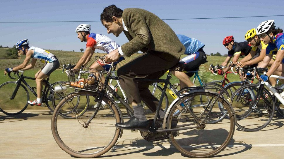 Dòng vốn FDI không ngừng đổ vào Việt Nam, vì sao tiền ngoại trên sàn chứng khoán vẫn "phập phù"?