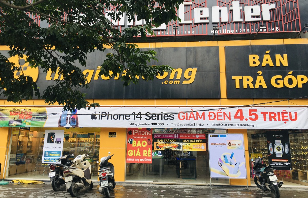Trong quý 2/2023, các doanh nghiệp bán lẻ ICT và CE phải lao vào "cuộc chiến" giảm giá để thúc đẩy doanh thu, giành giật thị phần (Ảnh minh họa)