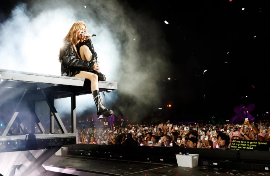 Ngập nợ vì vay tiền qua app mua vé BlackPink: Mặt trái của fintech ở quốc gia Đông Nam Á ngay gần Việt Nam