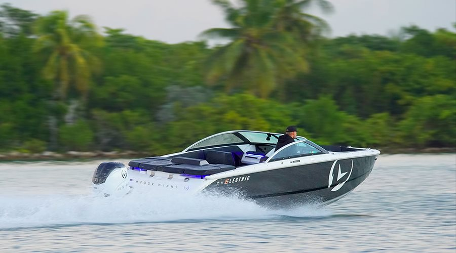 Đừng chỉ "chui vào ngõ hẹp" sản xuất ô tô điện - đây mới là "cửa sáng" để tranh phần miếng bánh EV 700 tỷ USD