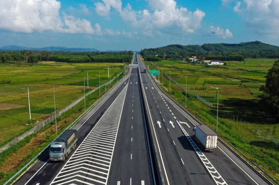 Nhóm ngành xây dựng, đất đá... sẽ được hưởng lợi từ đầu tư công. (Ảnh: Int)