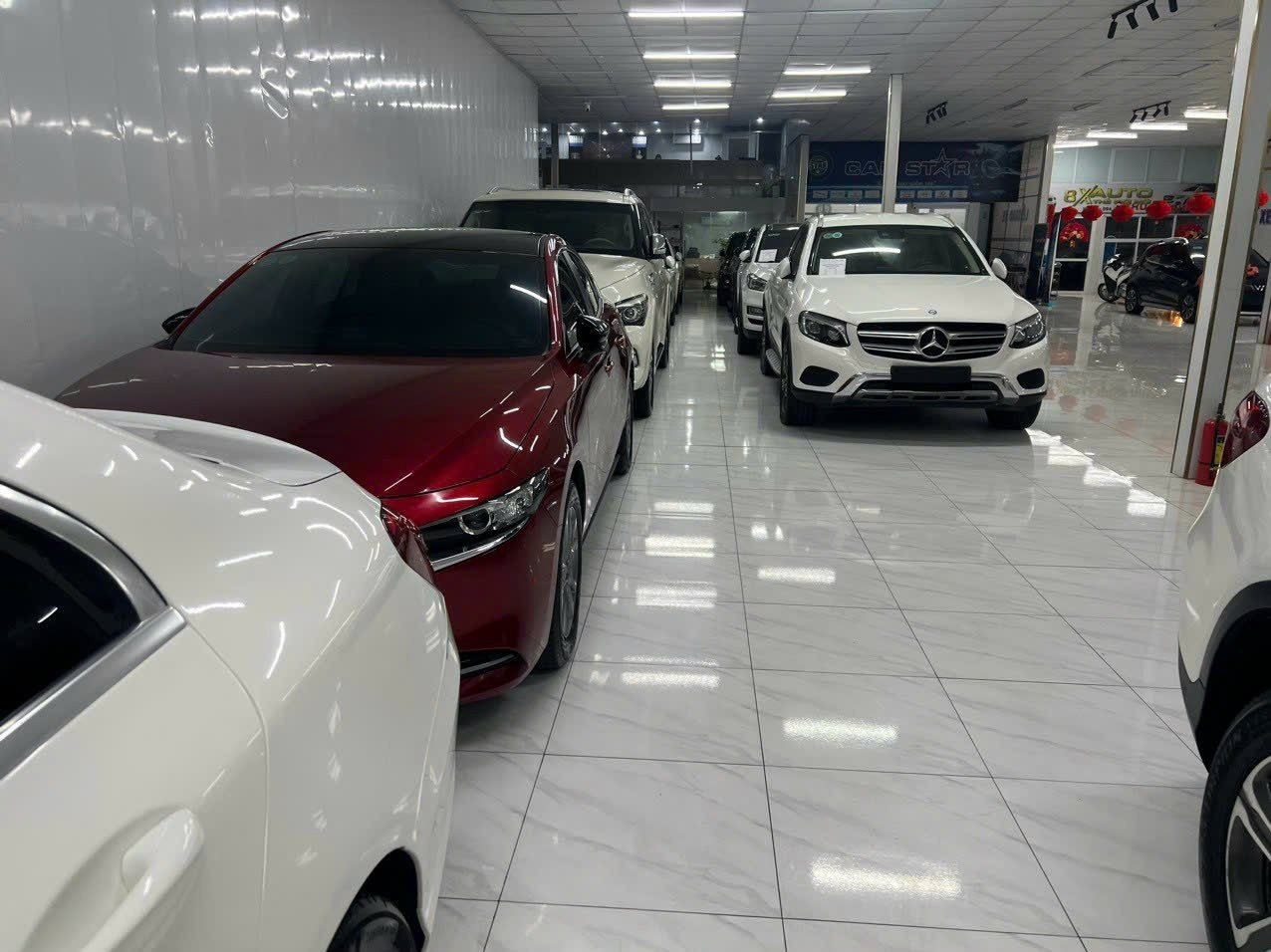 Giá ô tô cũ giảm mạnh so với năm 2022, nhưng triển vọng cuối năm 2023 sẽ ổn định trở lại.