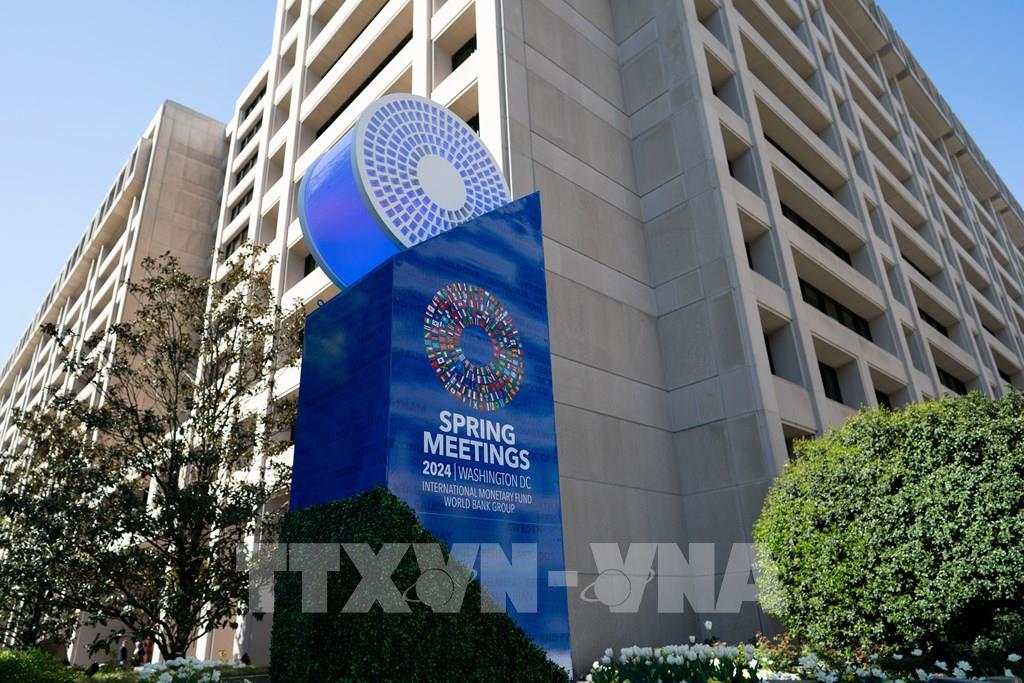 084310-imf-nang-du-bao-tang-truong-kinh-te-the-gioi-nam-2024.jpg