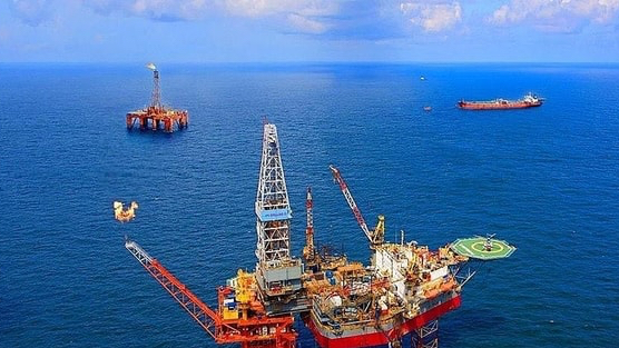 Siêu dự án 12 tỷ USD ngoài khơi của Việt Nam tăng tốc, “đại gia” dầu khí được dự báo lãi có thể vượt xa kế hoạch