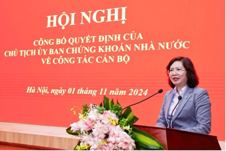 Ủy ban Chứng khoán Nhà nước công bố, trao quyết định bổ nhiệm nhân sự lãnh đạo cấp vụ trưởng