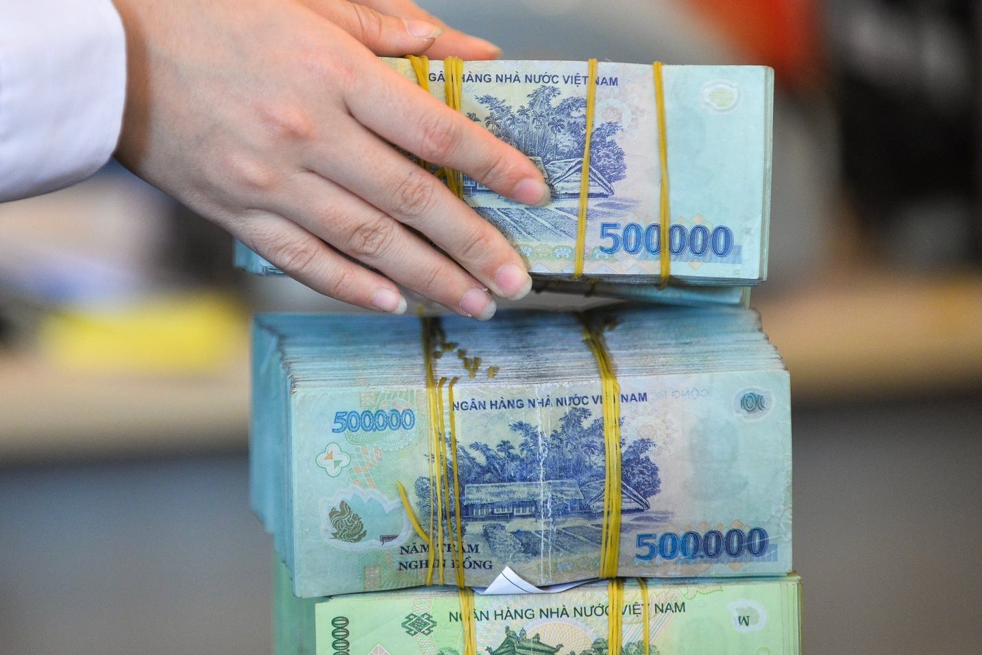 Ngân hàng nào hút nhiều tiền gửi khách hàng nhất sau 9 tháng?