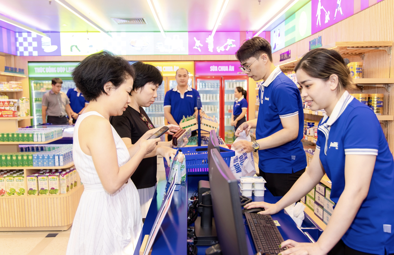 Diện mạo các cửa hàng giới thiệu sản phẩm của Vinamilk được thay đổi
