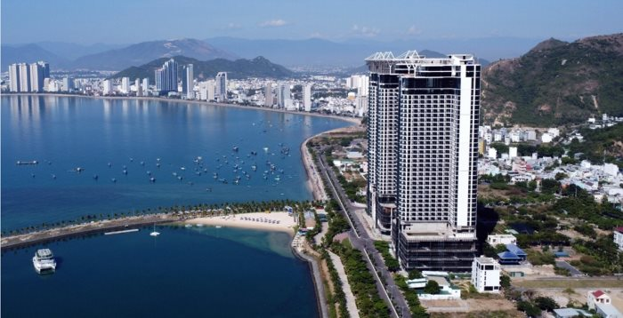 Mới đầu năm, khoản nợ gần 700 tỷ của Công ty Khách sạn Bến Du Thuyền lại bị ngân hàng rao bán