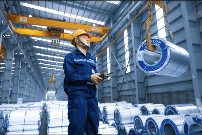 Hơn 800 nhà đầu tư đăng ký đi Dung Quất xem khu liên hợp của Hòa Phát, gấp rưỡi số người dự Đại hội đồng cổ đông 2023
