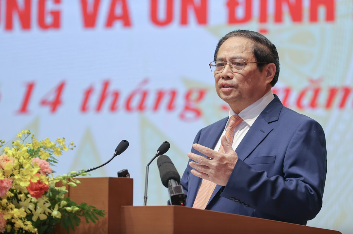 Thủ tướng Phạm Minh Chính đề nghị chủ tịch, tổng giám đốc các ngân hàng thương mại thảo luận đề xuất các giải pháp để tăng cường khả năng tiếp cận vốn tín dụng của doanh nghiệp và người dân? - Ảnh VGP