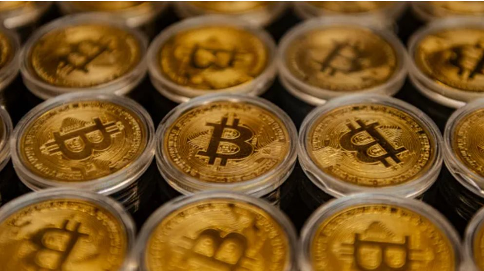 Bitcoin một lần nữa thể hiện “truyền thống” siêu biến động: Giá lên xuống như “tàu lượn siêu tốc”