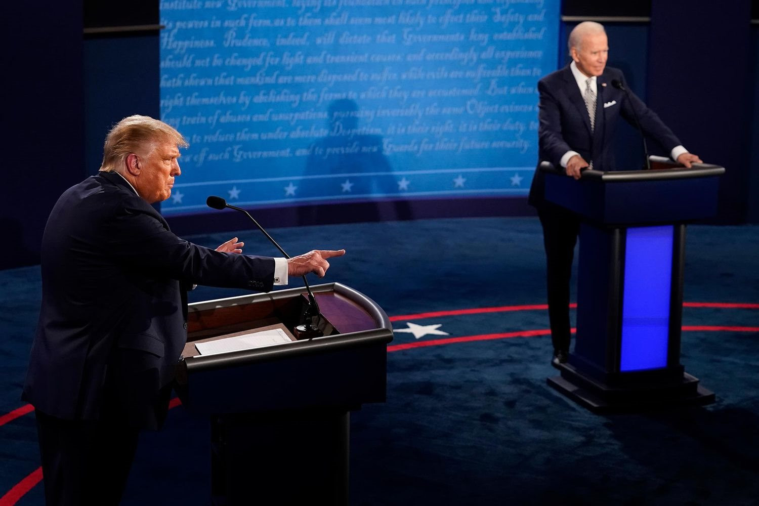 Đối thủ duy nhất của ông Trump chính thức dừng cuộc đua: Chờ đợi màn "tái đấu" nảy lửa giữa hai ông Trump - Biden