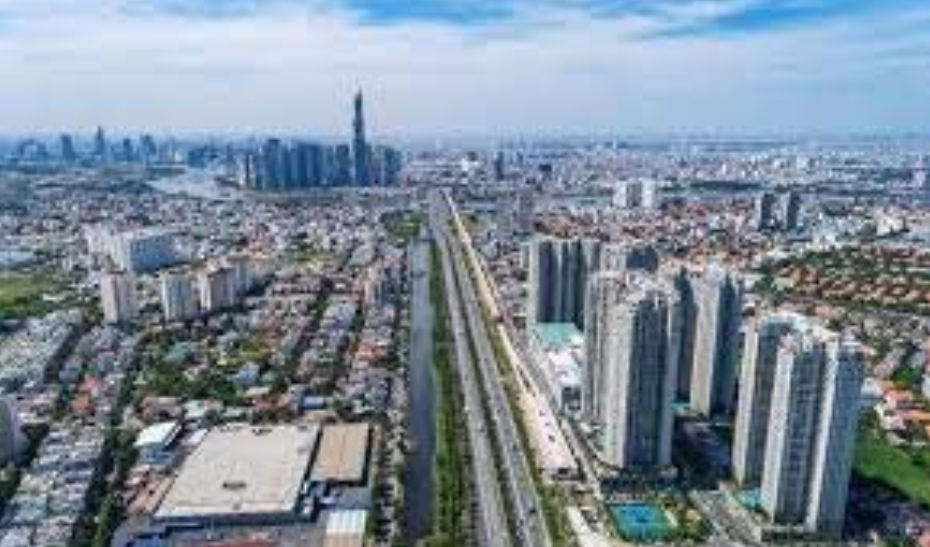 Giá bán căn hộ tại TP.HCM và vùng phụ cận tăng nhẹ 2% - 5% so với cuối năm 2023.