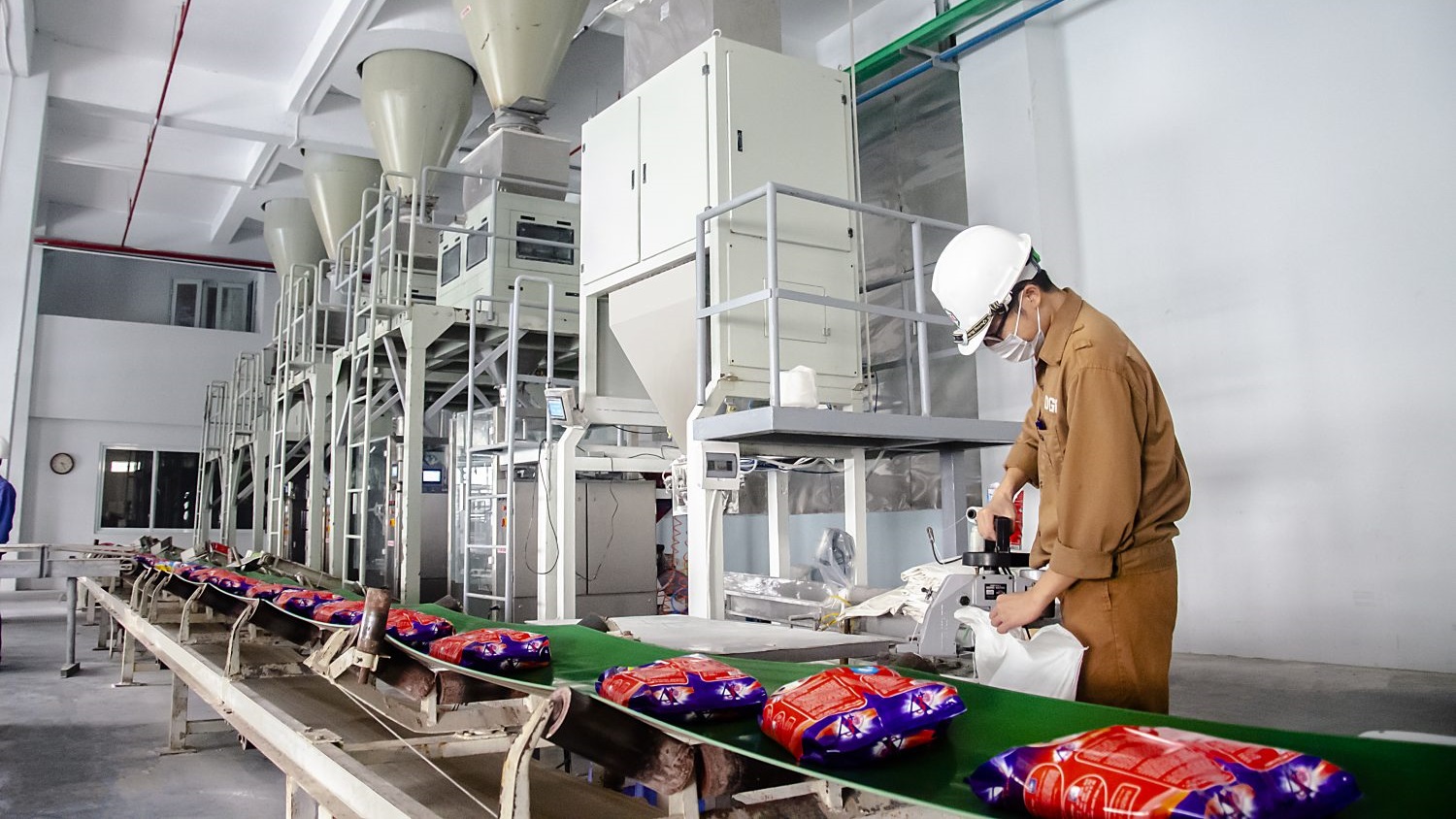Lợi nhuận của Hóa chất Đức Giang xuống đáy 10 quý