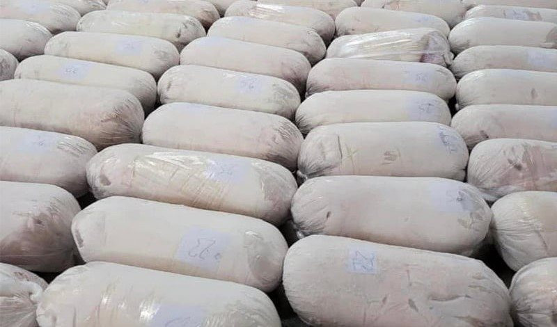 Hàng trăm nghìn tấn thịt ngoại tràn vào Việt Nam từ đầu năm - Giá nhập khẩu chỉ 55,000 đồng/kg, nhiều nhất từ quốc gia này