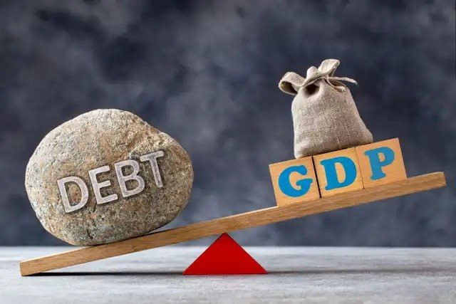 Nợ toàn cầu đạt mức cao kỷ lục, trung bình mỗi người gánh khoản nợ gần 1 tỷ VND: Nhóm nước nào đang nợ nhiều nhất?