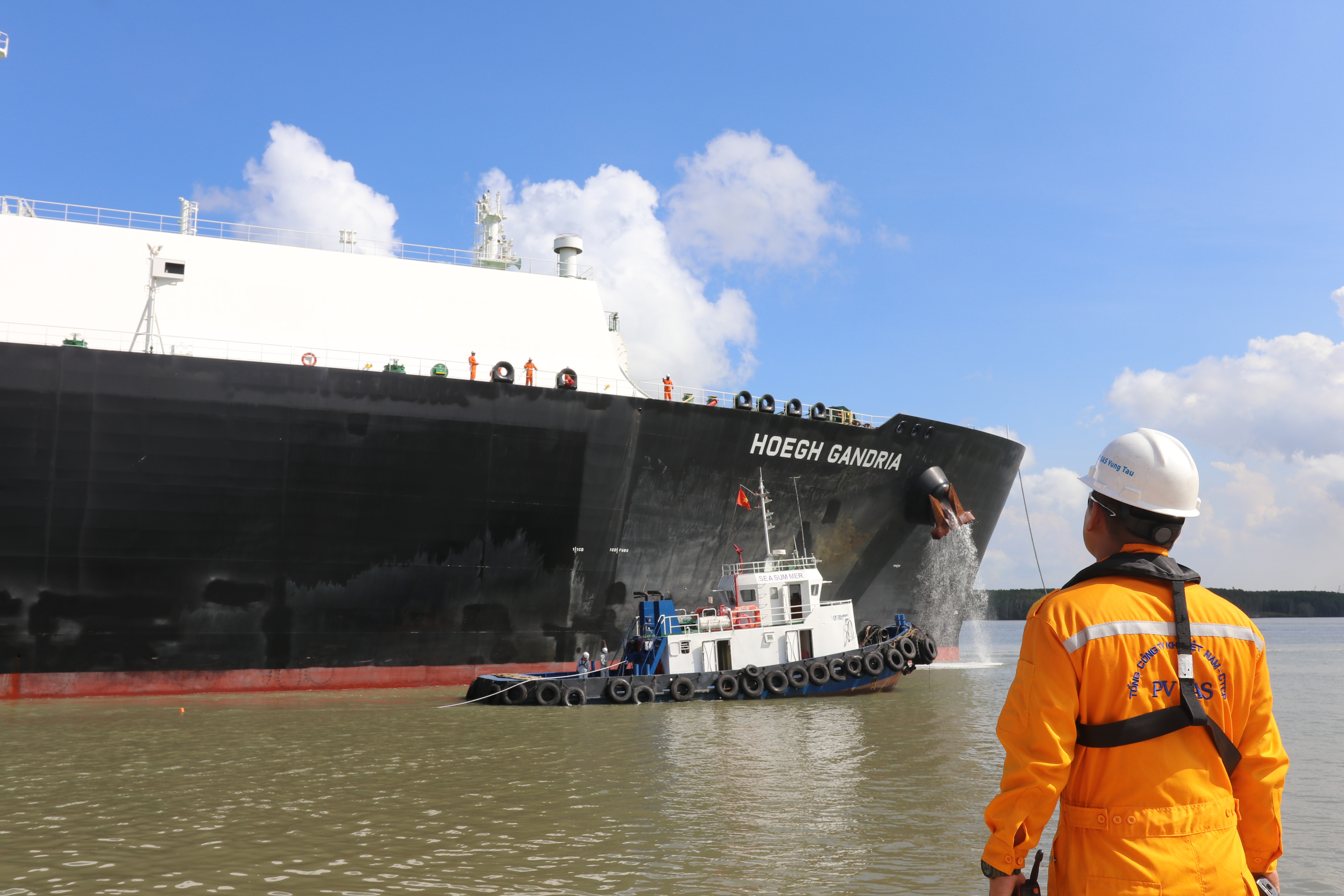 pgv2-5814-872-698.jpg