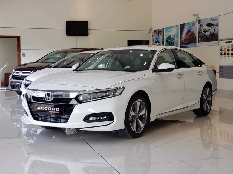 Honda tiếp tục hỗ trợ trực tiếp 220 triệu đồng tiền mặt cho khách hàng mua mẫu xe Honda Accord