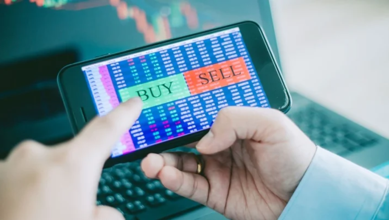 Bà Mai Thanh tăng sở hữu tại REE, lãnh đạo Petrosetco bán hết cổ phiếu