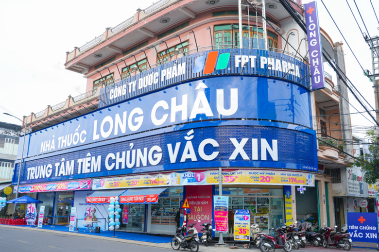 Sau khi thử nghiệm mở 10 trung tâm tiêm chủng trong năm 2023, FPT Retail đặt mục tiêu mở mới 100 trung tâm tiêm chủng vaccine trong năm 2024.