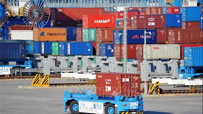 Kinh tế Trung Quốc tăng trưởng chậm lại trong quý II/2024