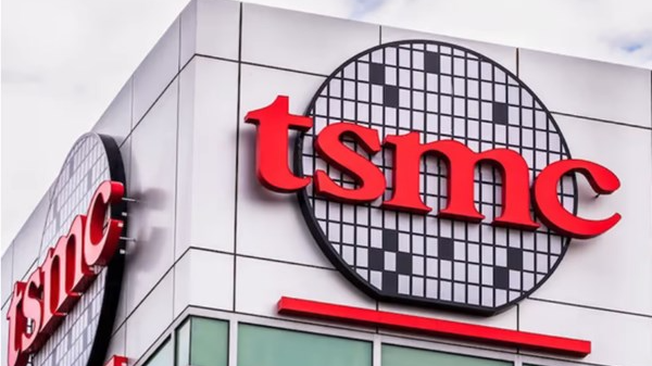 Đứng trên vai người khổng lồ, vốn hóa của TSMC vượt 1.000 tỷ USD